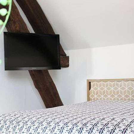 Charme Plein Coeur Auxerre - Parking Prive Apartment Bagian luar foto